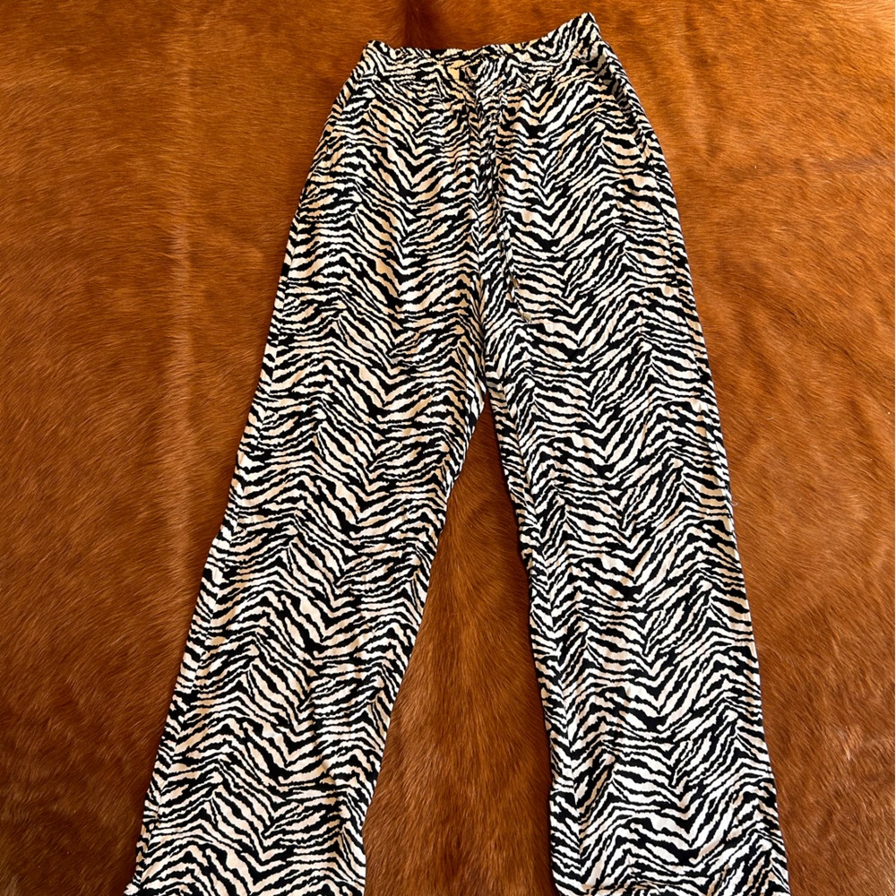 Zara elastic tie waist zebra printed straight leg pants